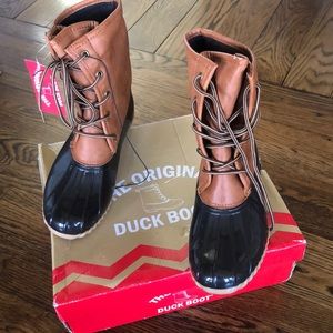 The Original Duck Boot Womens Size 7.5